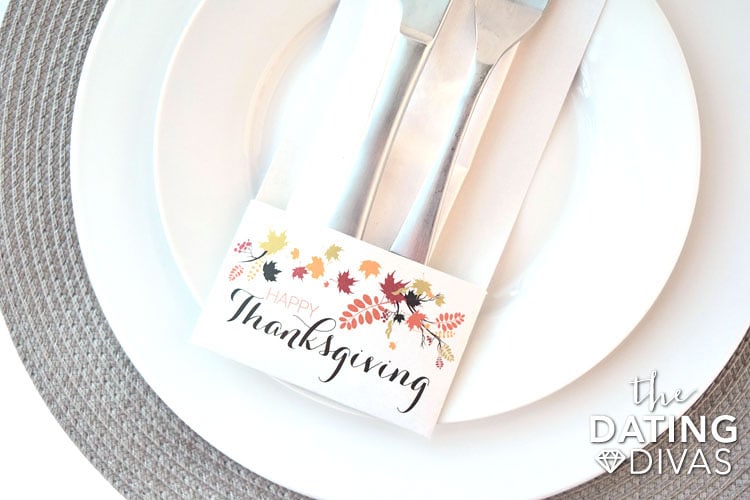 thanksgiving-table-decorations-silverware-holder