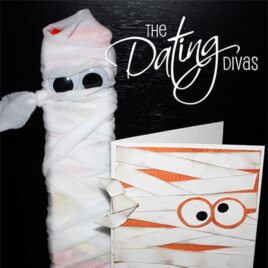 "Some Mummy Loves You'" A cute Halloween treat idea.