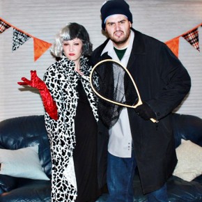 Vote for your favorite Halloween couples costumes!