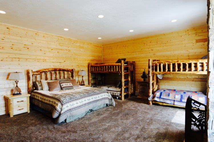 Enlighten Retreat heldat Aspen Creek Lodge located in Heber City, Utah