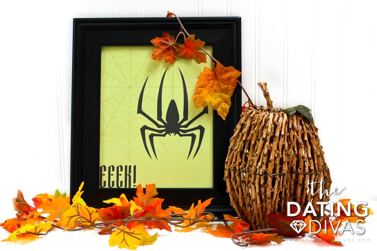 Printable Halloween Spider Decor