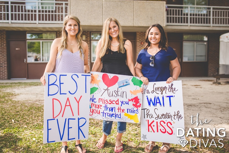 Deployment Homecoming Signs