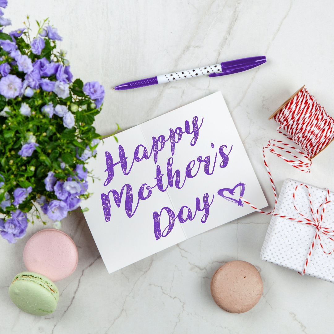 https://www.thedatingdivas.com/wp-content/uploads/2018/04/Mothers-Day-Gifts.jpeg