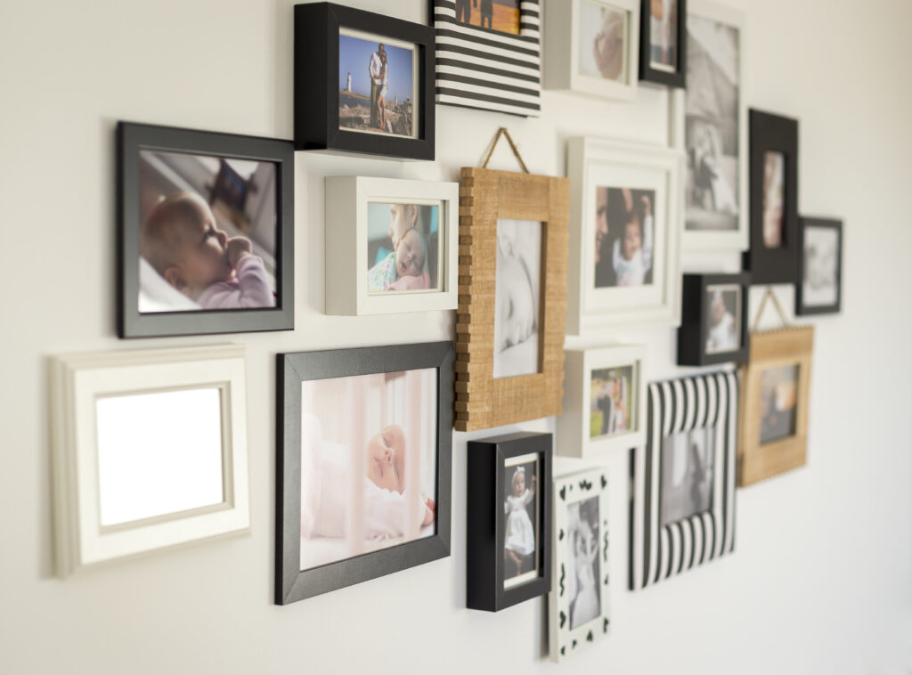 Picture Wall Ideas for Your Home - 36