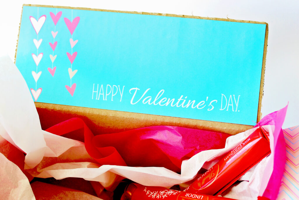 Free Valentine Gift Tags and Boxes