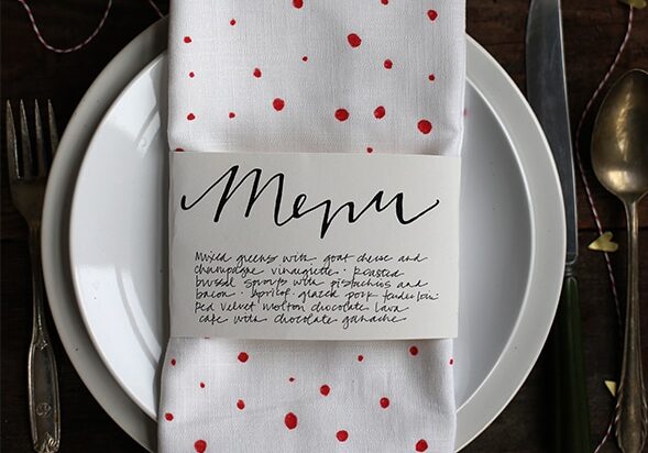 How to make DIY napkin holders for your romantic valentine dinner. | The Dating Divas