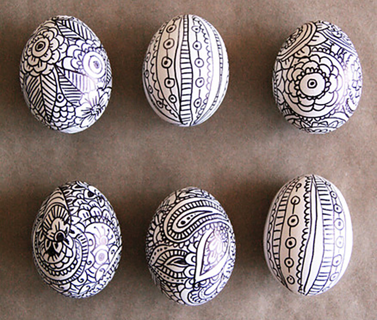 Decorating Easter Eggs With Sharpies