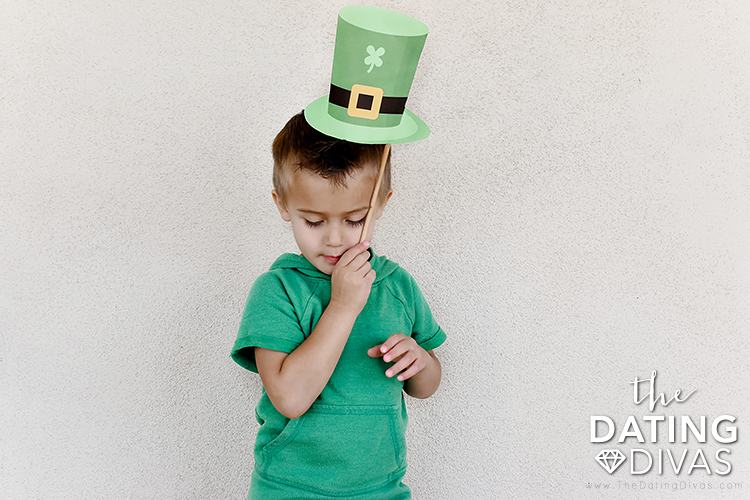 Free leprechaun picture props and printables