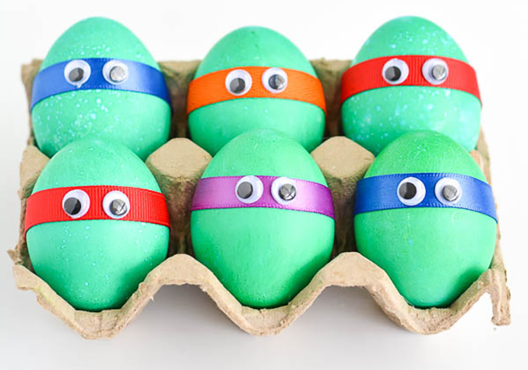 Decorating Easter Eggs Like Popular Characters
