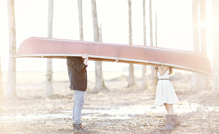 Pose with a canoe for your next couple photoshoot. | The Dating Divas