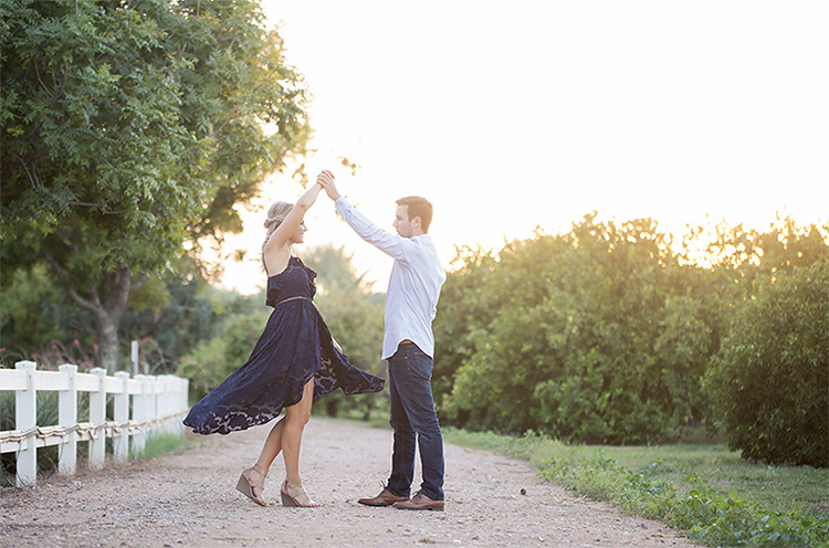 Dance your way into some cute couple poses. | The Dating Divas