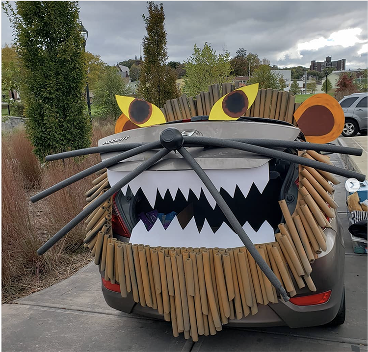 Trunk decorated as a lion - a great trunk or treat idea for Halloween | The Dating Divas