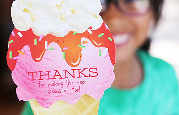 A cute ice cream note for a teacher appreciation gift idea. | The Dating Divas