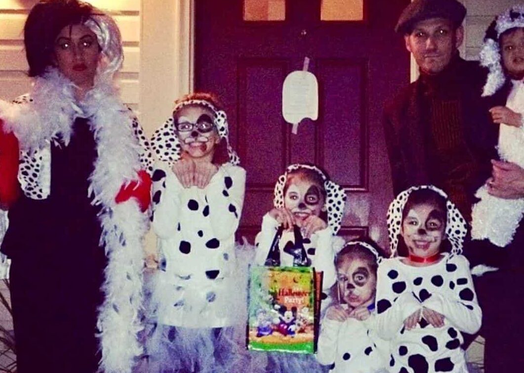 101 Dalmatians costume idea for 2020. | The Dating Divas