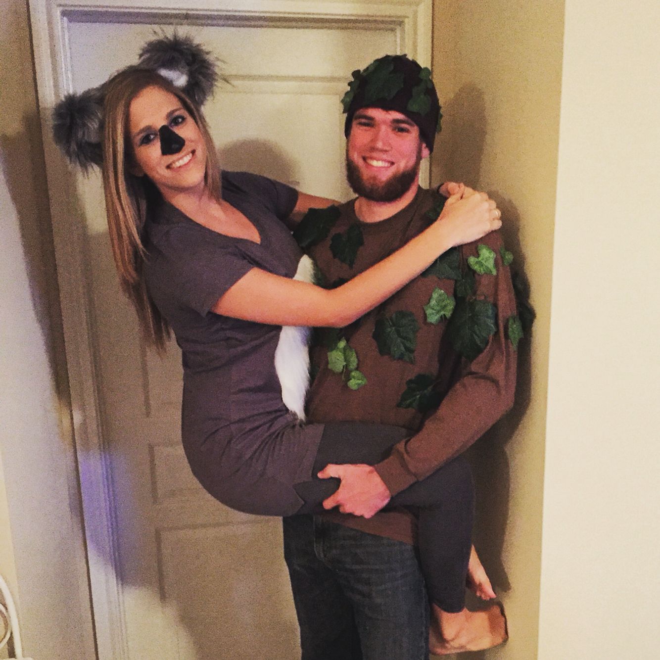 Adorable couple costume for Halloween. | The Dating Divas