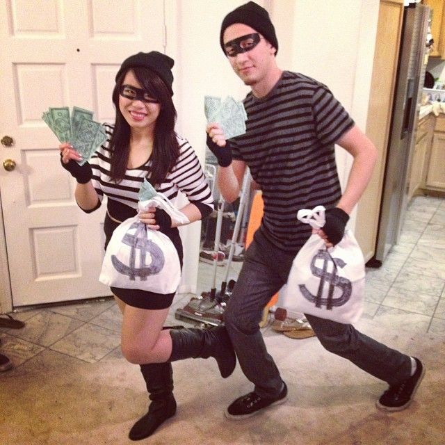 Last minute costume idea for couples. | The Dating Divas