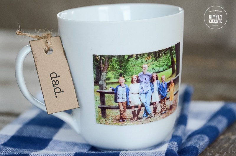 DIY photo mugs that are perfect for gifts. | The Dating Divas