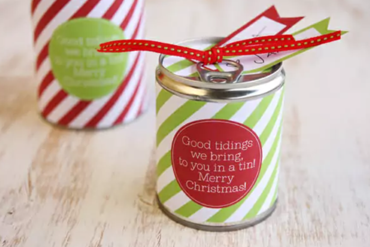 Pop top cans containing gift cards and decroated for Christmas | The Dating Divas