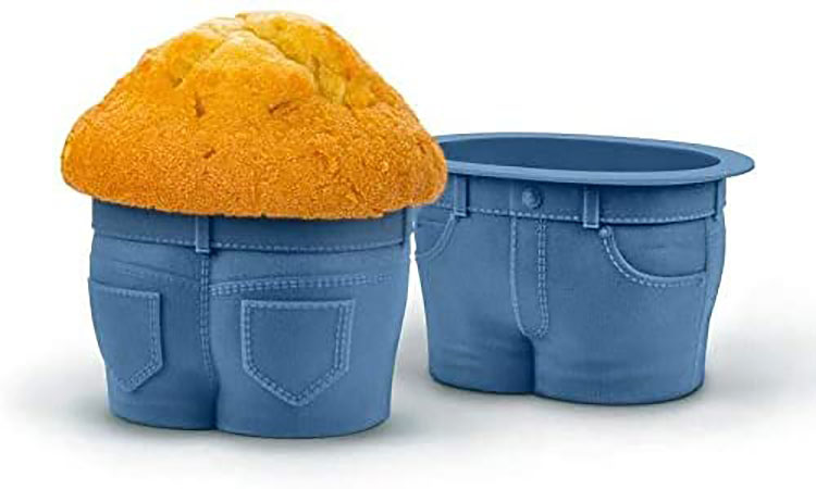 Cups for baking muffins that look like jeans - a funny white elephant gift | The Dating Divas 