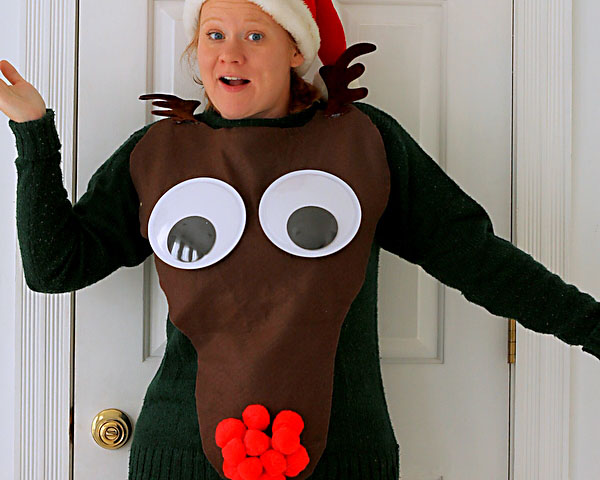 Giant Reindeer Face on an Ugly Christmas Sweater | The Dating Divas