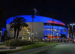 Staples center in Los Angeles that are perfect for sports lovers. | The Dating Diva