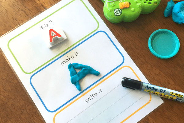 Printable preschool worksheets with a 3-step reading process | The Dating Divas