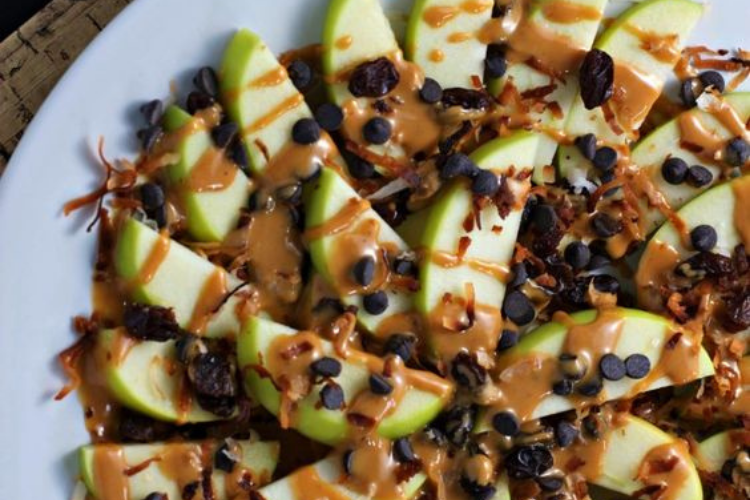 Loaded apple nachos | The Dating Divas