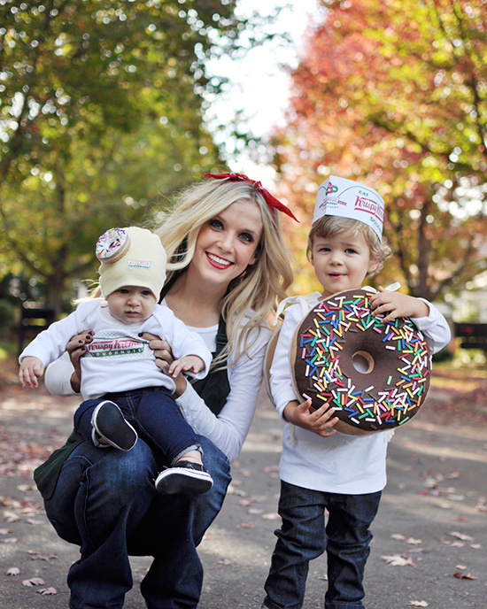 Donut shop family costume ideas. | The Dating Divas