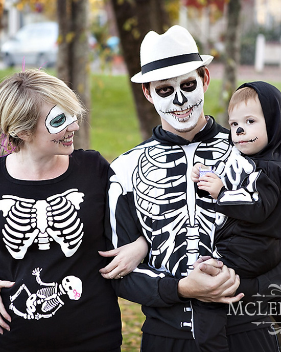 Skeleton family costume ideas. | The Dating Divas