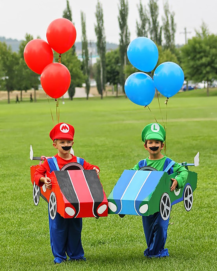 Nintendo-themed family costume ideas. | The Dating Divas