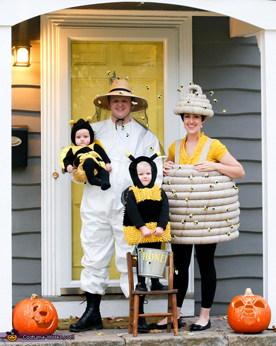 This bee-themed family halloween costume idea is unBEElievable. | The Dating Divas