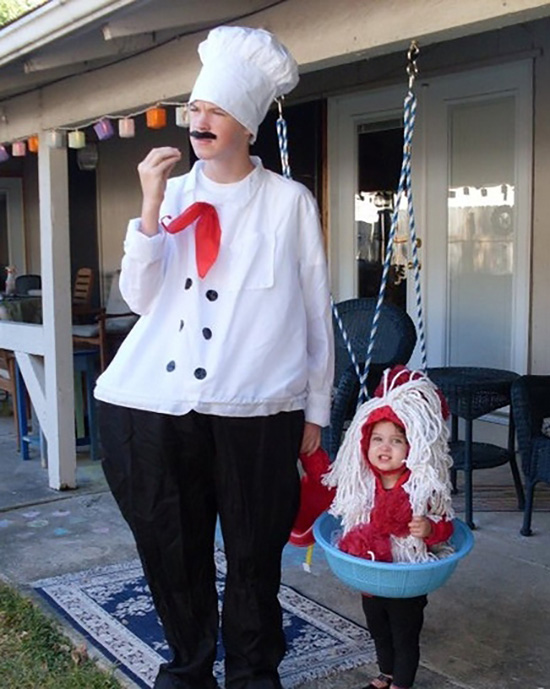 DIY spaghetti and meatball family costume ideas. | The Dating Divas