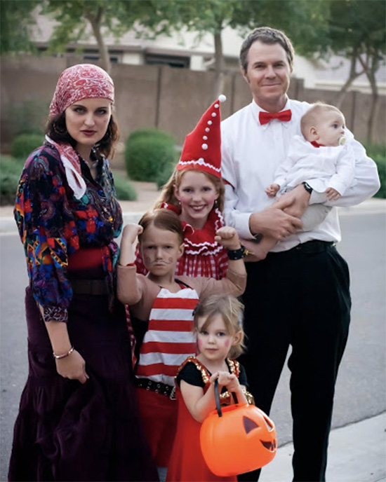 Circus family costume ideas. | The Dating Divas