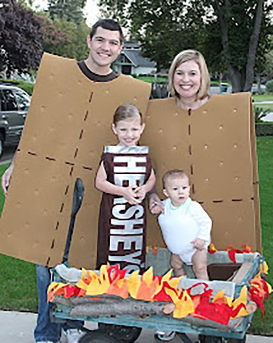 S'more family costume ideas are always fun! | The Dating Divas