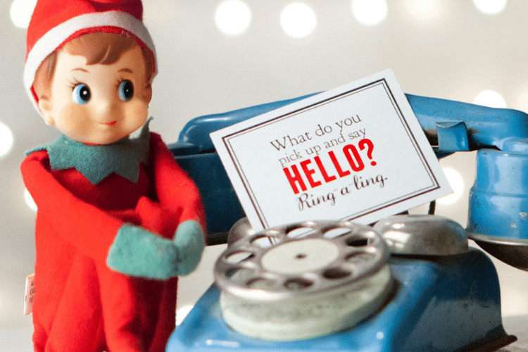 Elf on the shelf scavenger hunt | The Dating Divas