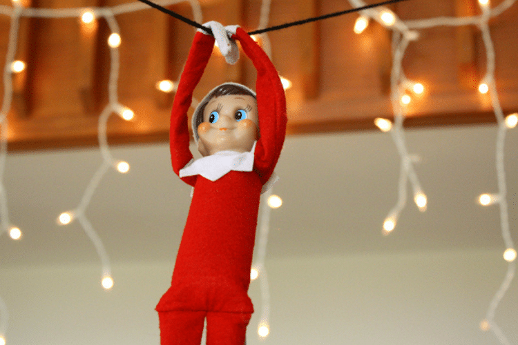 101 of the Best Elf on the Shelf Ideas   Easy   Funny - 24