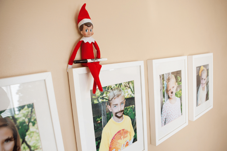 101 of the Best Elf on the Shelf Ideas   Easy   Funny - 79