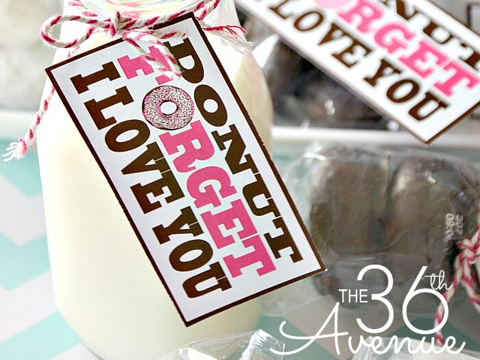 Printable tags to create a donut-themed breakfast for Valentine's Day 2022 | The Dating Divas