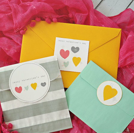 Love notes and heart tags for your sweetie | The Dating Divas 