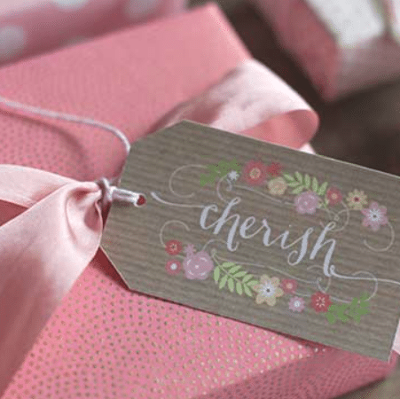 Tags with love notes for Valentine's Day | The Dating Divas 