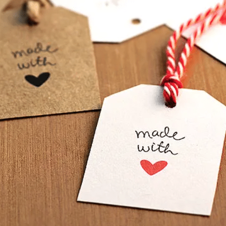 Love notes on tags for your sweetie | The Dating Divas 