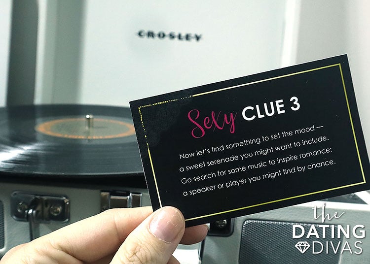 Scavenger hunt ideas for adults leading to a music player | The Dating Divas