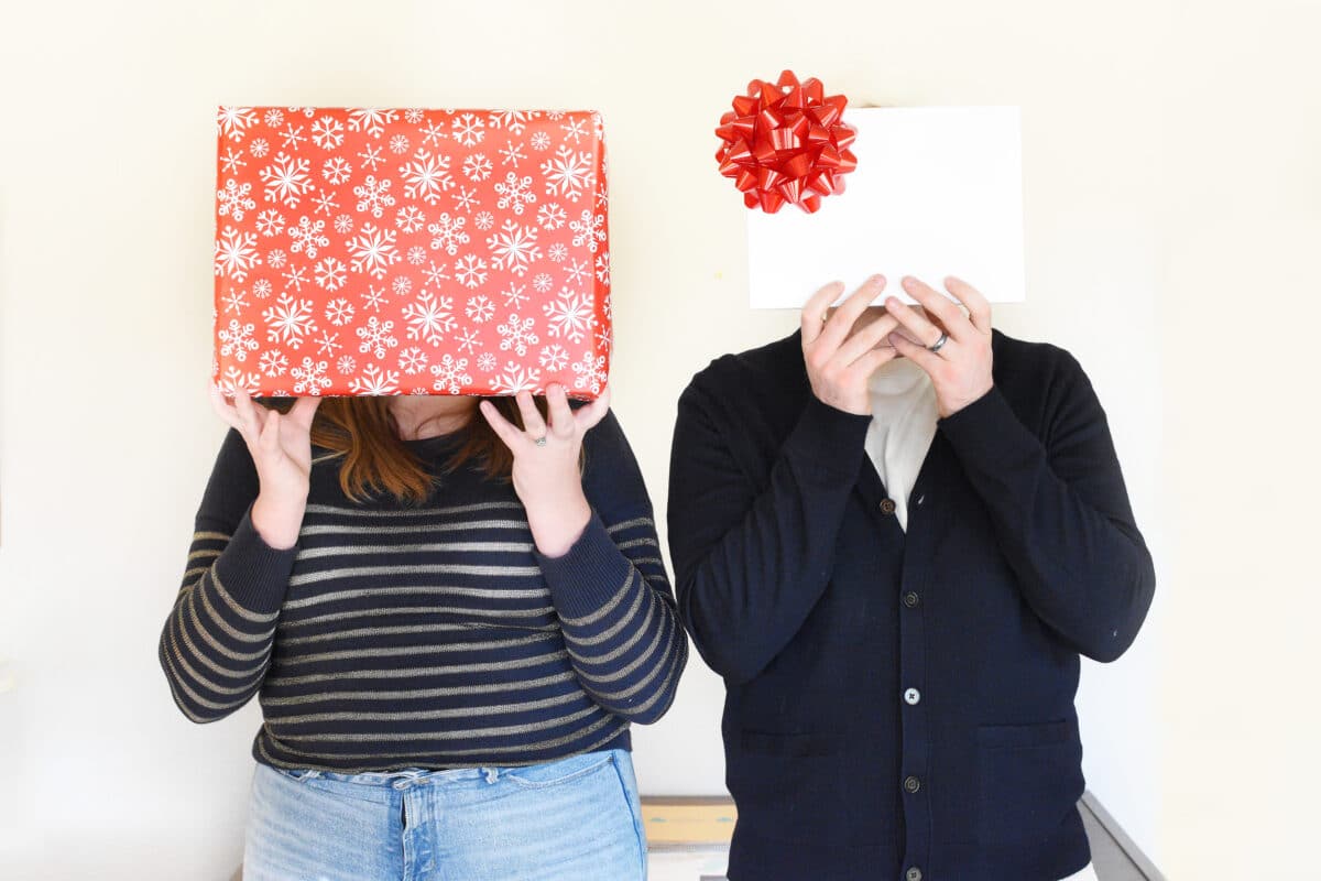 Christmas wrapping ideas that will make wrapping a breeze | The Dating Divas 