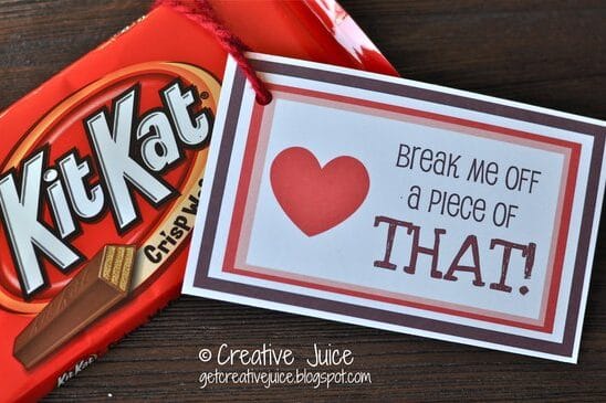 A Kit Kat candy Valentine craft. | The Dating Divas