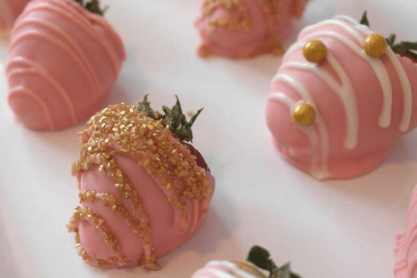 Chocolate-covered strawberries | The Dating Divas