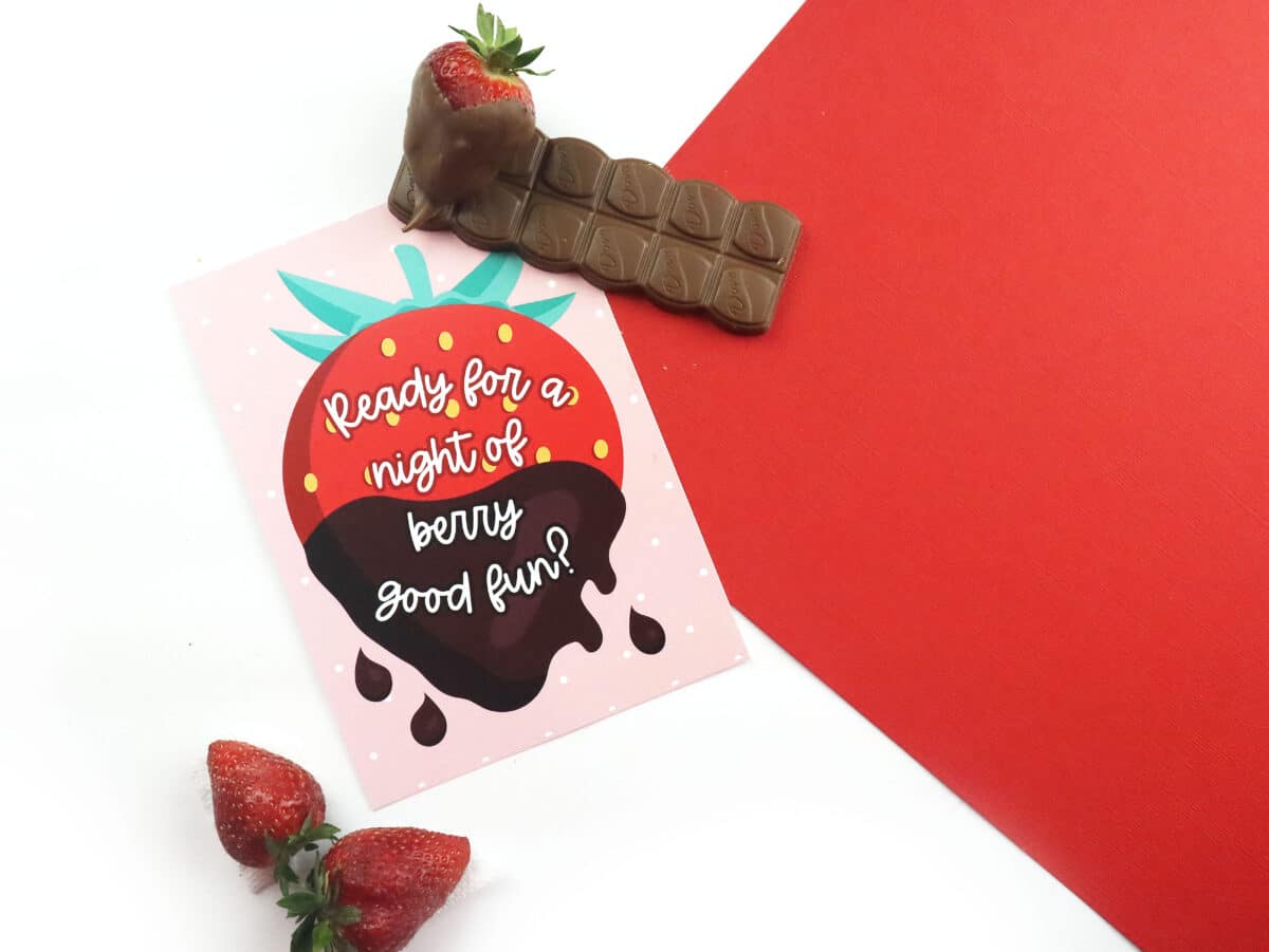 A darling intimacy invitation for how to make chocolate covered strawberries | The Dating Divas 