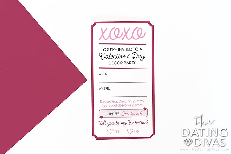 Free printable for a Valentine's Day decor date night invitation | The Dating Divas