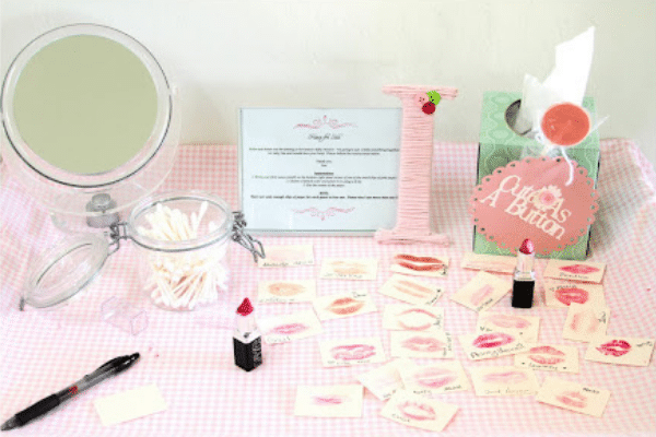 Wedding shower kiss board | The Dating Divas