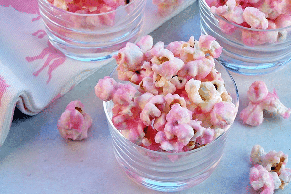 Old fashioned pink popcorn | The Dating Divas