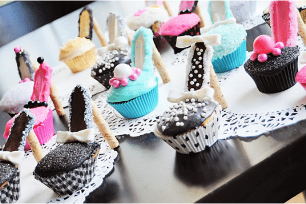 Cupcakes that look like high heels | The Dating Divas